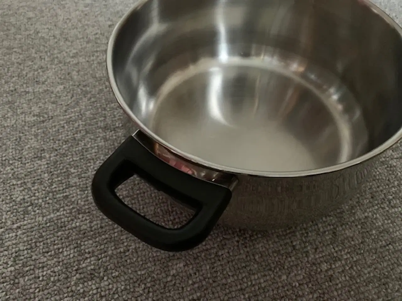 Billede 9 - Gryde i rustfrit stål med glaslåg - stor 