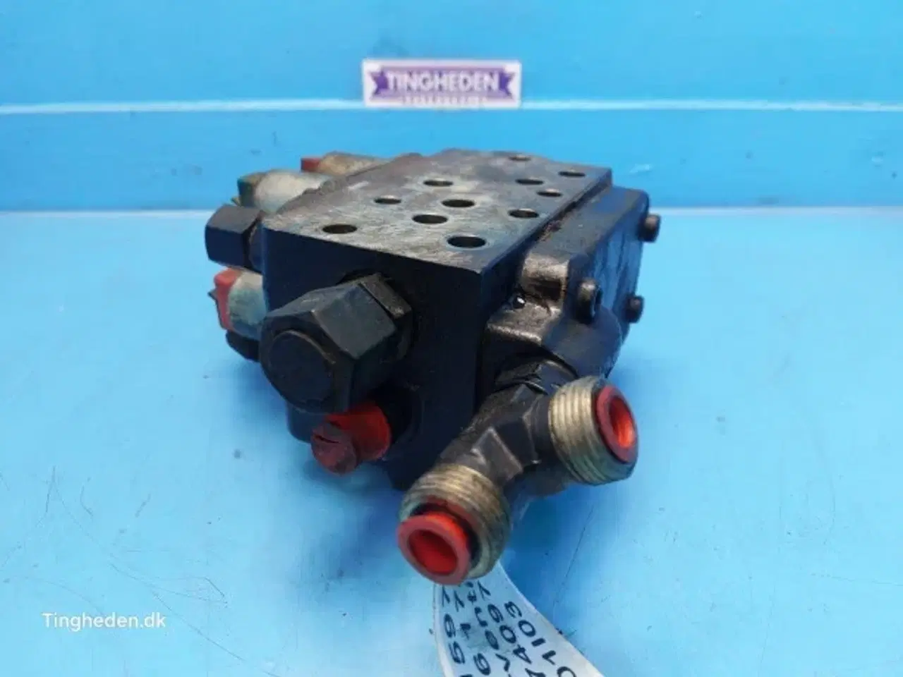 Billede 11 - New Holland T6 Hydraulikventil 48074097