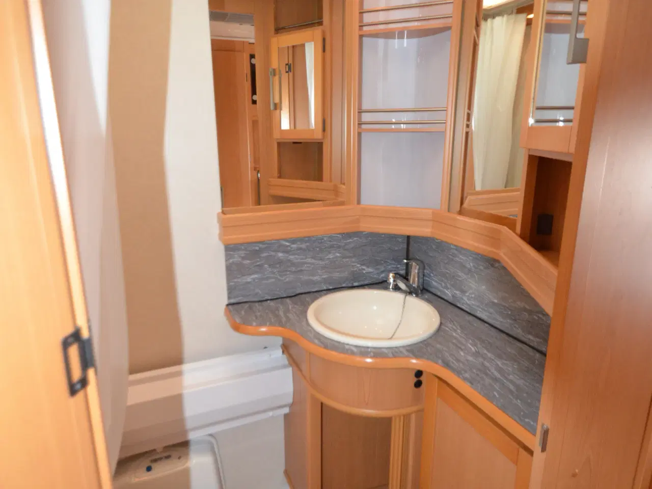 Billede 18 - Kabe Smaragd GLE KS