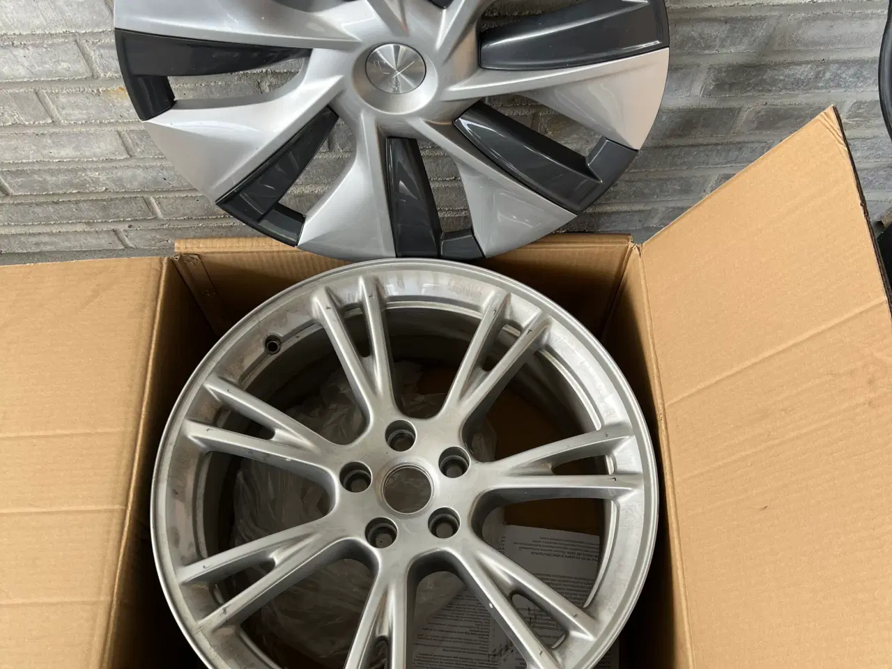 Billede 2 - Tesla 19” gemini fælg 