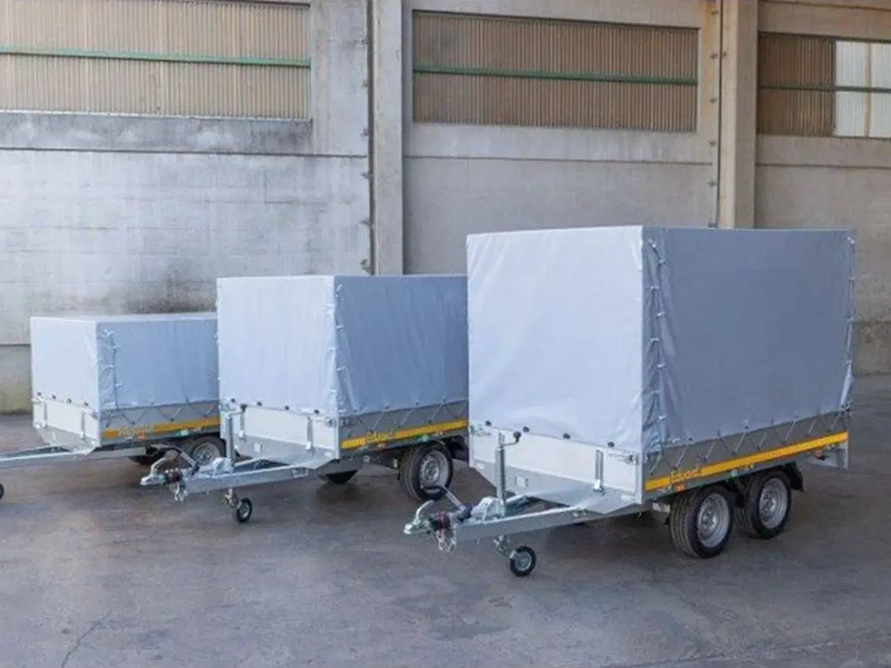 Billede 1 - Mont. høj presenning Eduard 2x14