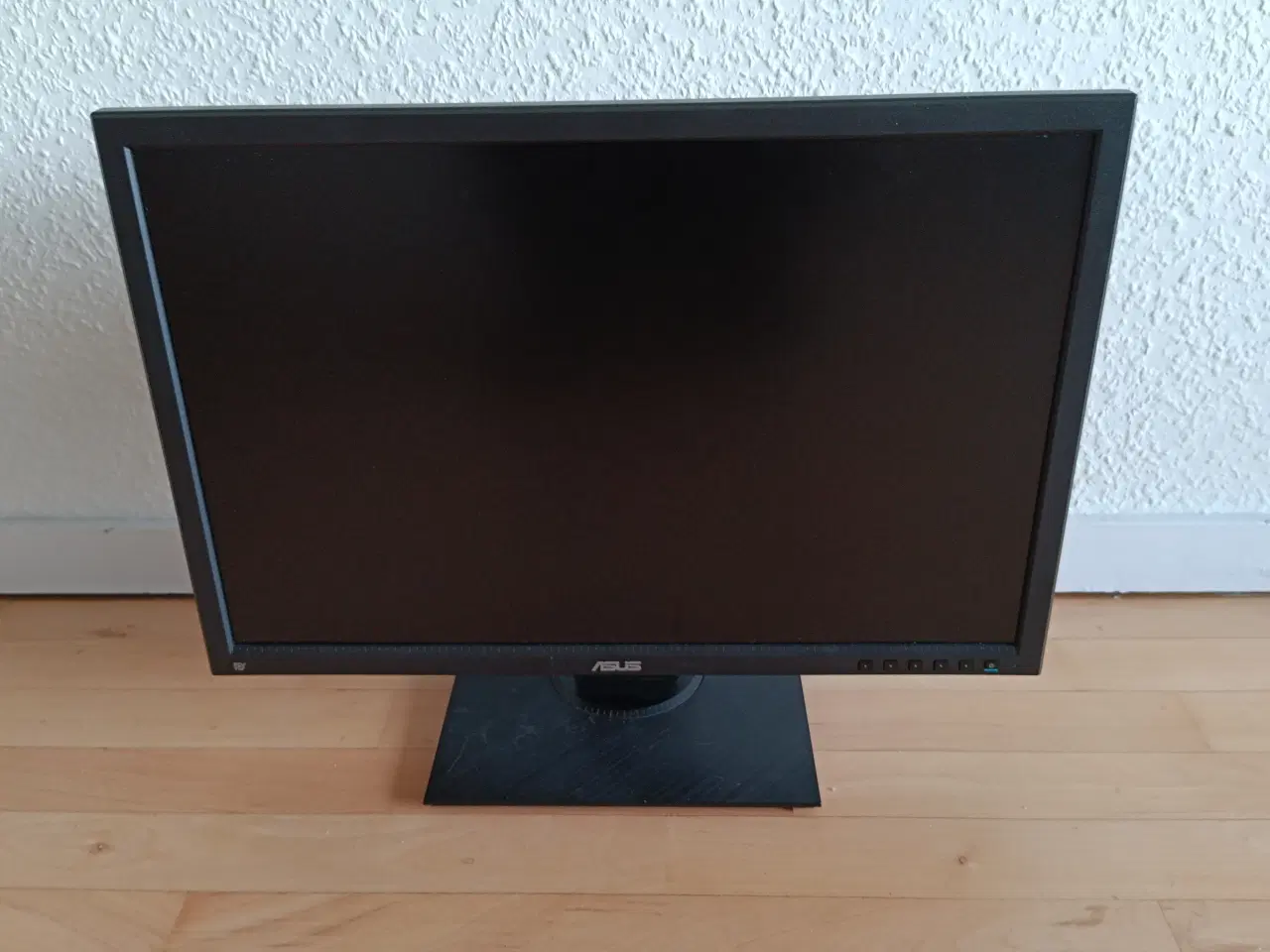 Billede 4 - ASUS skærm 24'' fra 2018-19 i flot stand