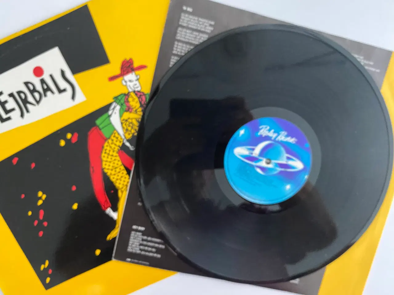 Billede 2 - LP.The Lejrbåls ‎– The Lejrbåls