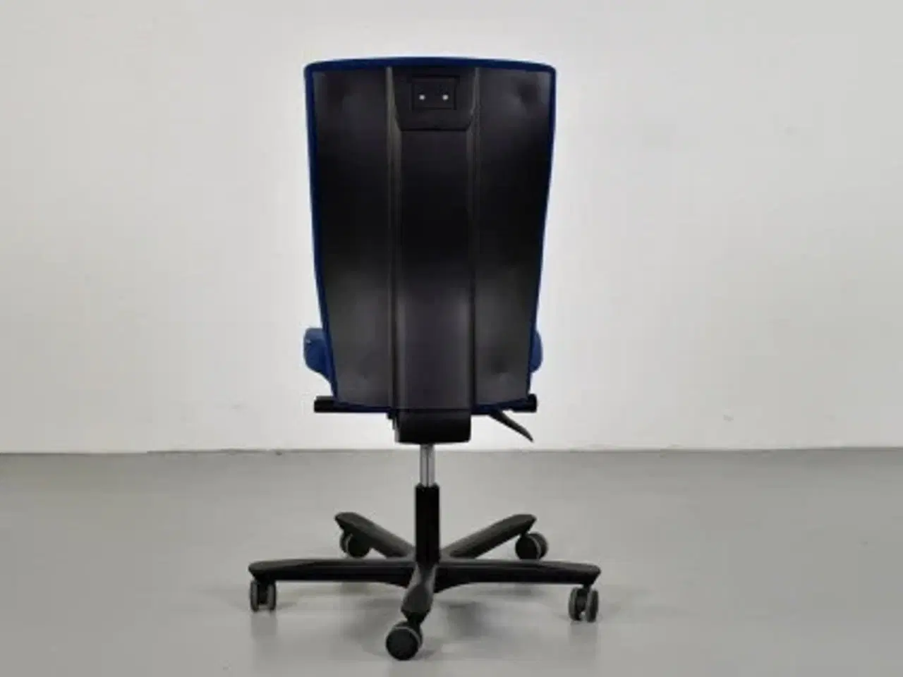 Billede 3 - Efg kontorstol med blå polster og sort stel