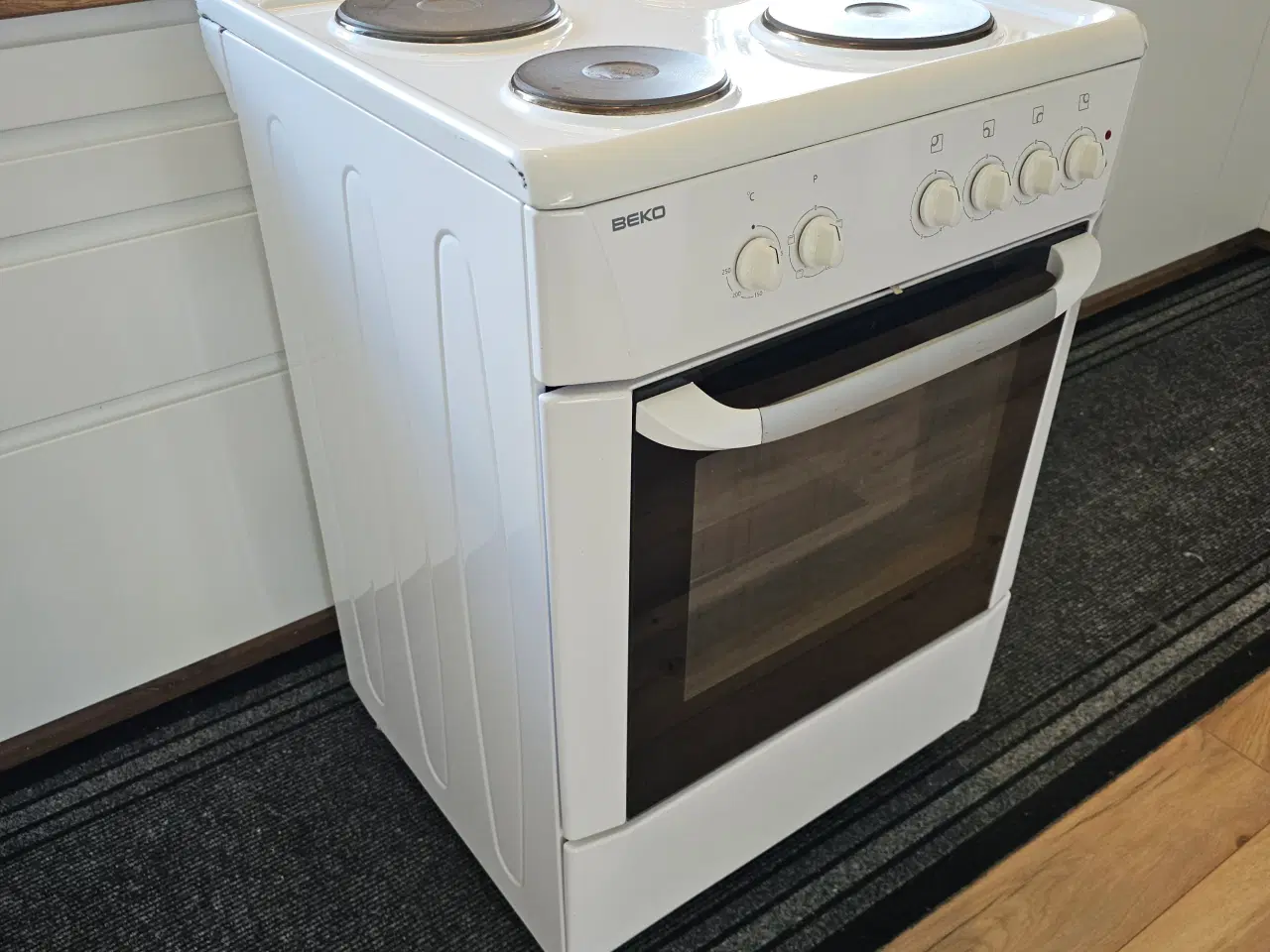 Billede 5 - BEKO CS 86000 Komfur – Som nyt