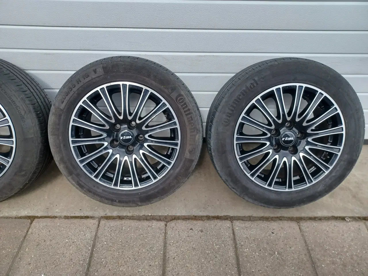 Billede 1 - Saab alufælge med sommerdæk.