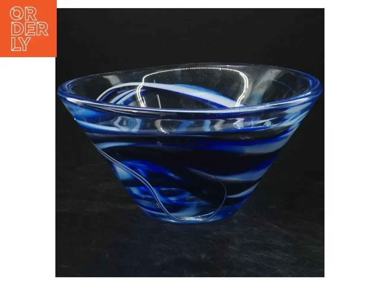 Billede 1 - Glas skål med blå og hvide mønstre (str. Ø 20x10 cm)
