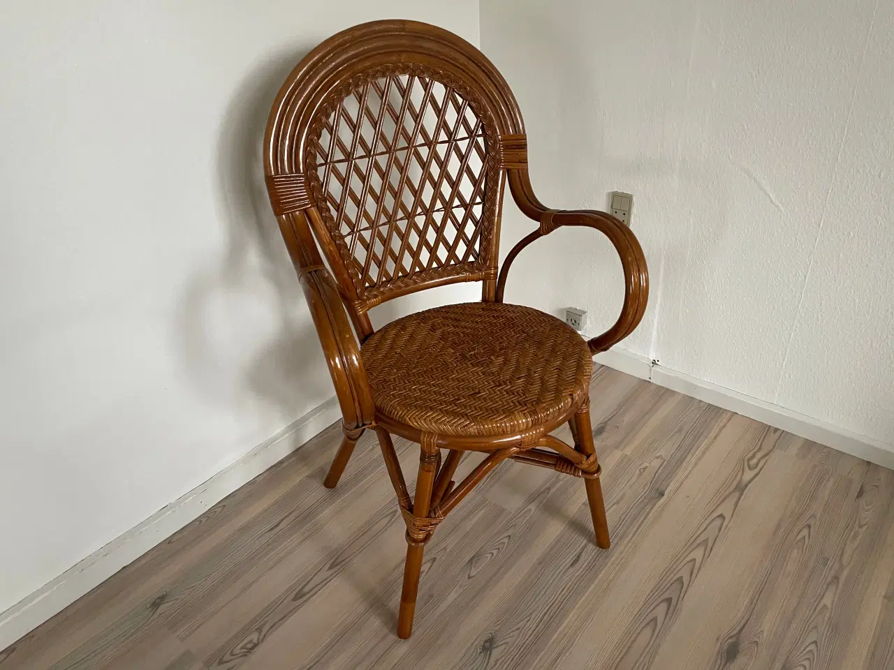 Billede 2 - Fletstol i kurveflet