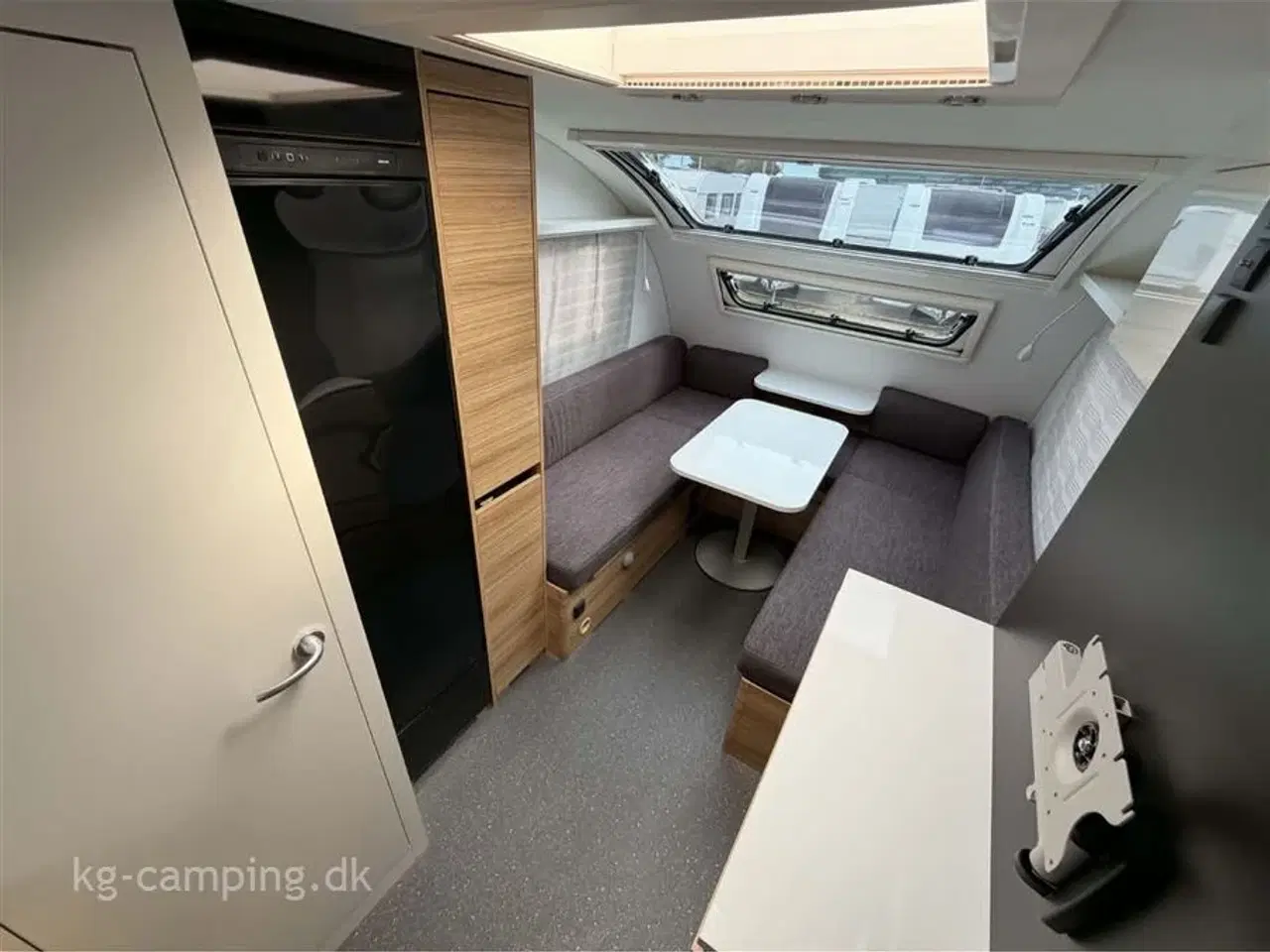 Billede 4 - 2021 - Adria Action 391 LH   Enkeltsenge - Fortelt - Mover - Cykelstativ.