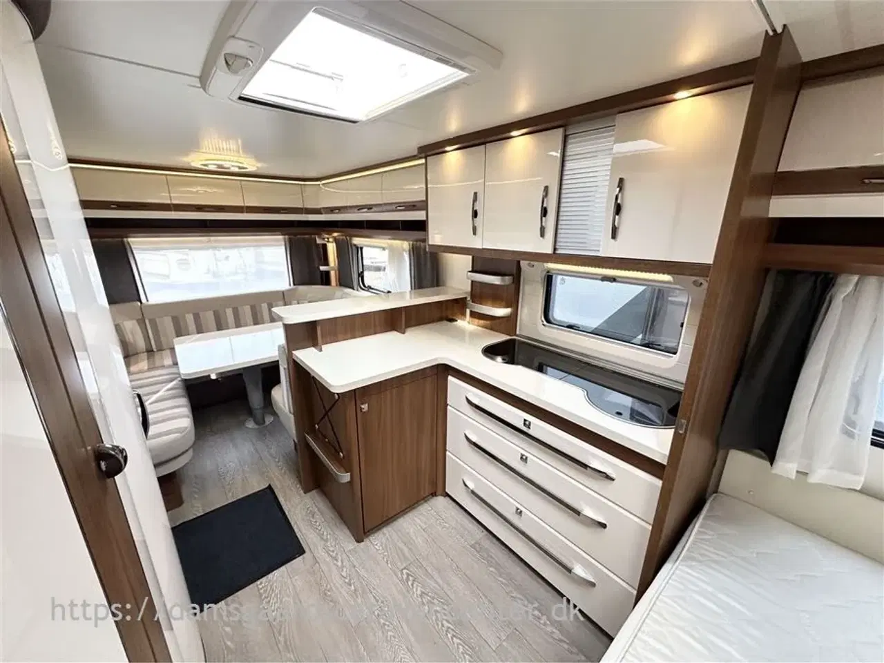 Billede 13 - 2016 - Hobby Excellent 560 CFe   Dobbeltseng-Gulvtemp.-Mover-Telt