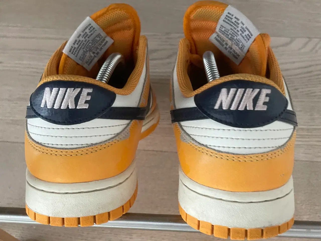 Billede 4 - Nike dunk low wear and tear yellow EU44