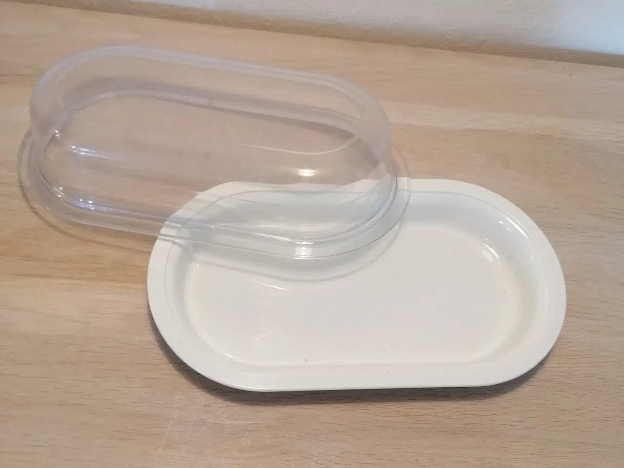 Billede 2 - Tupperware boks til hel spegepølse / kødpølse m.m.