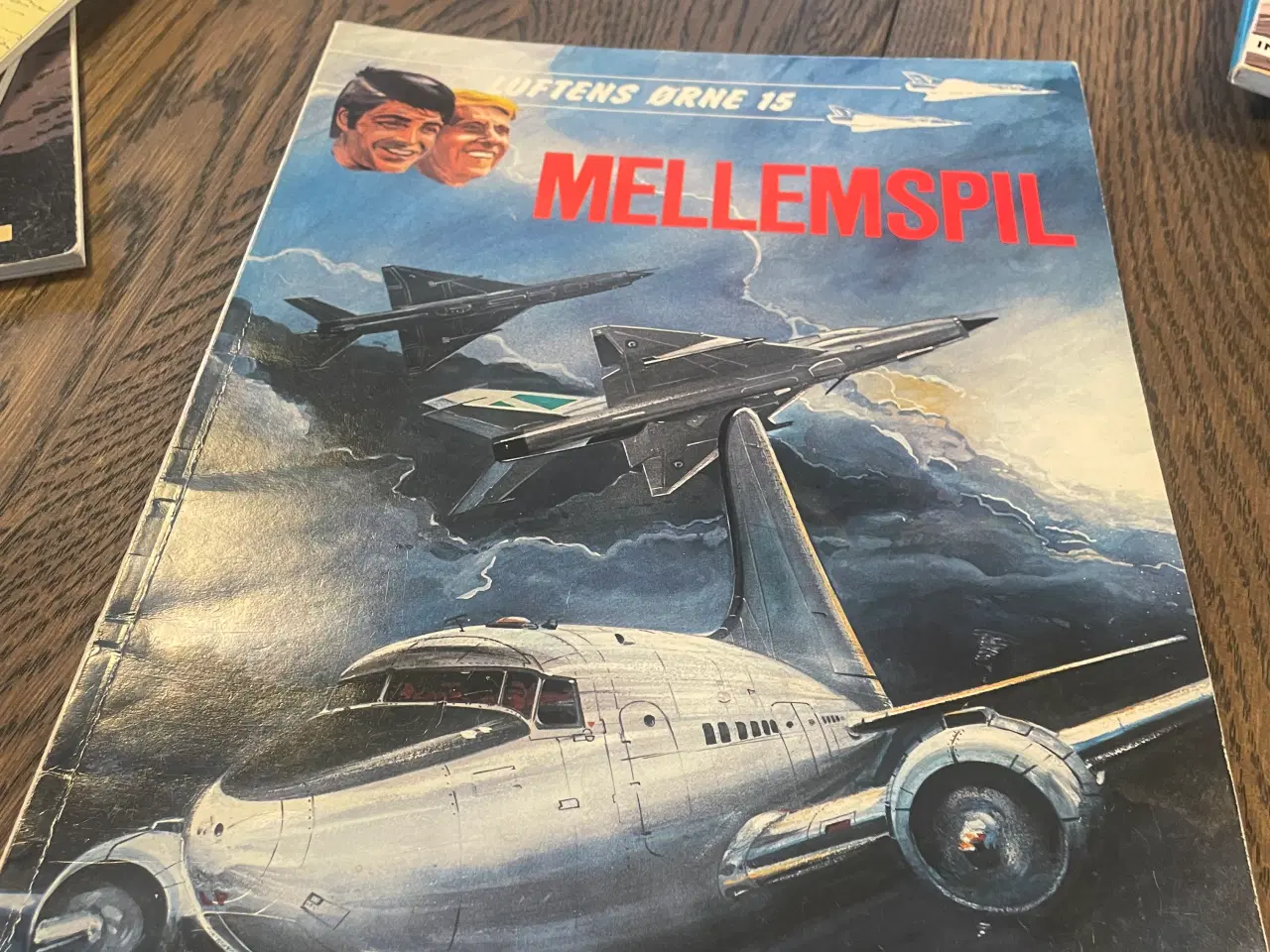 Billede 5 - Forskellige tegneserier sælges.