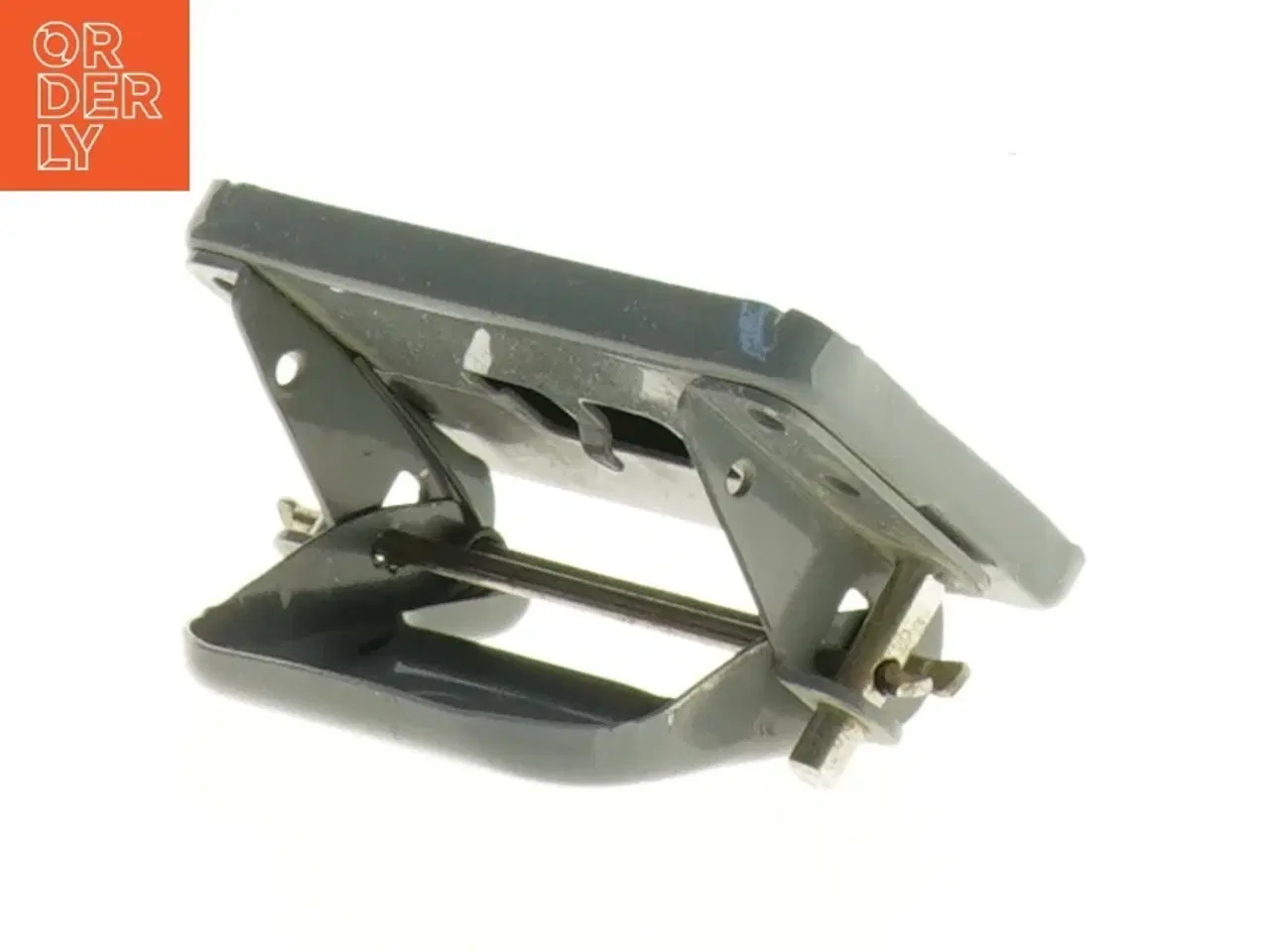 Billede 2 - Grå hulstanser (str. 10 x 5 cm)