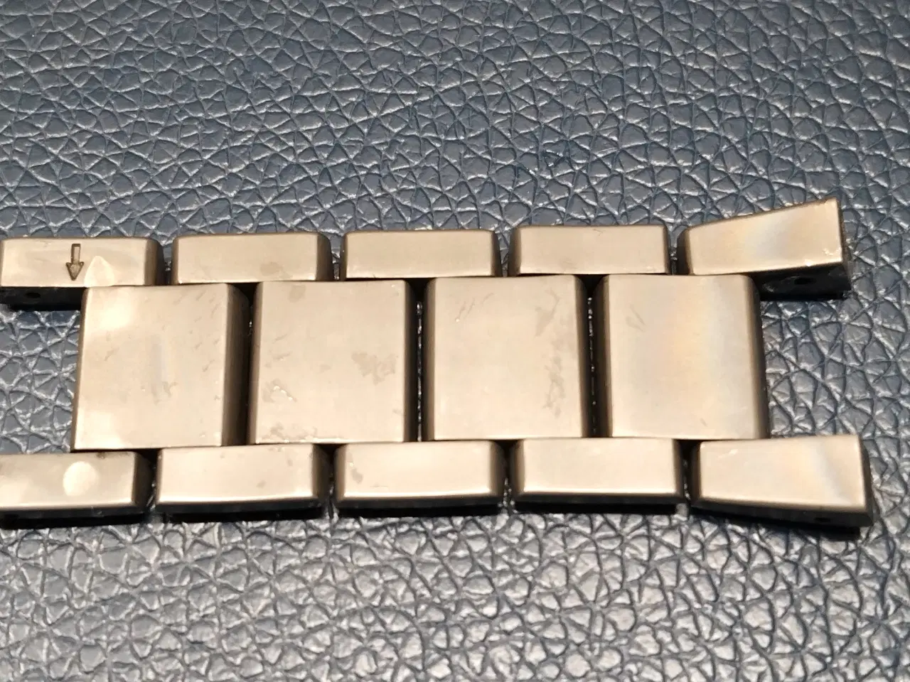 Billede 2 - Junghans Mega Spectral Titanium, ur dele til rem.