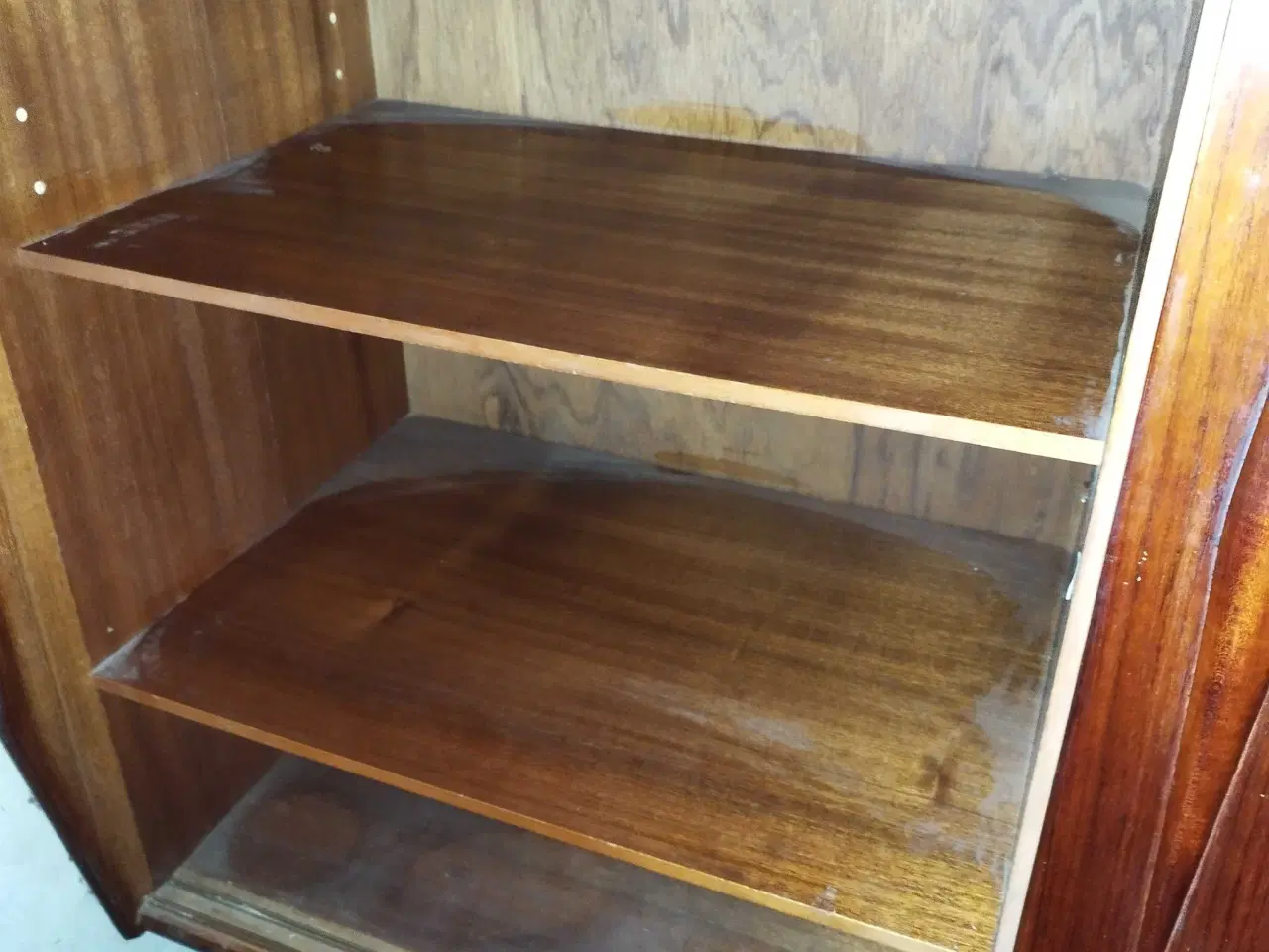 Billede 3 - Dækketøjsskab i teak