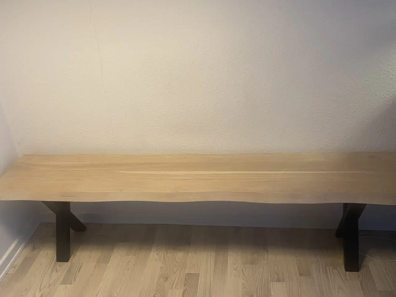 Billede 2 - Bænk fra Nimara - hvidolieret - som ny