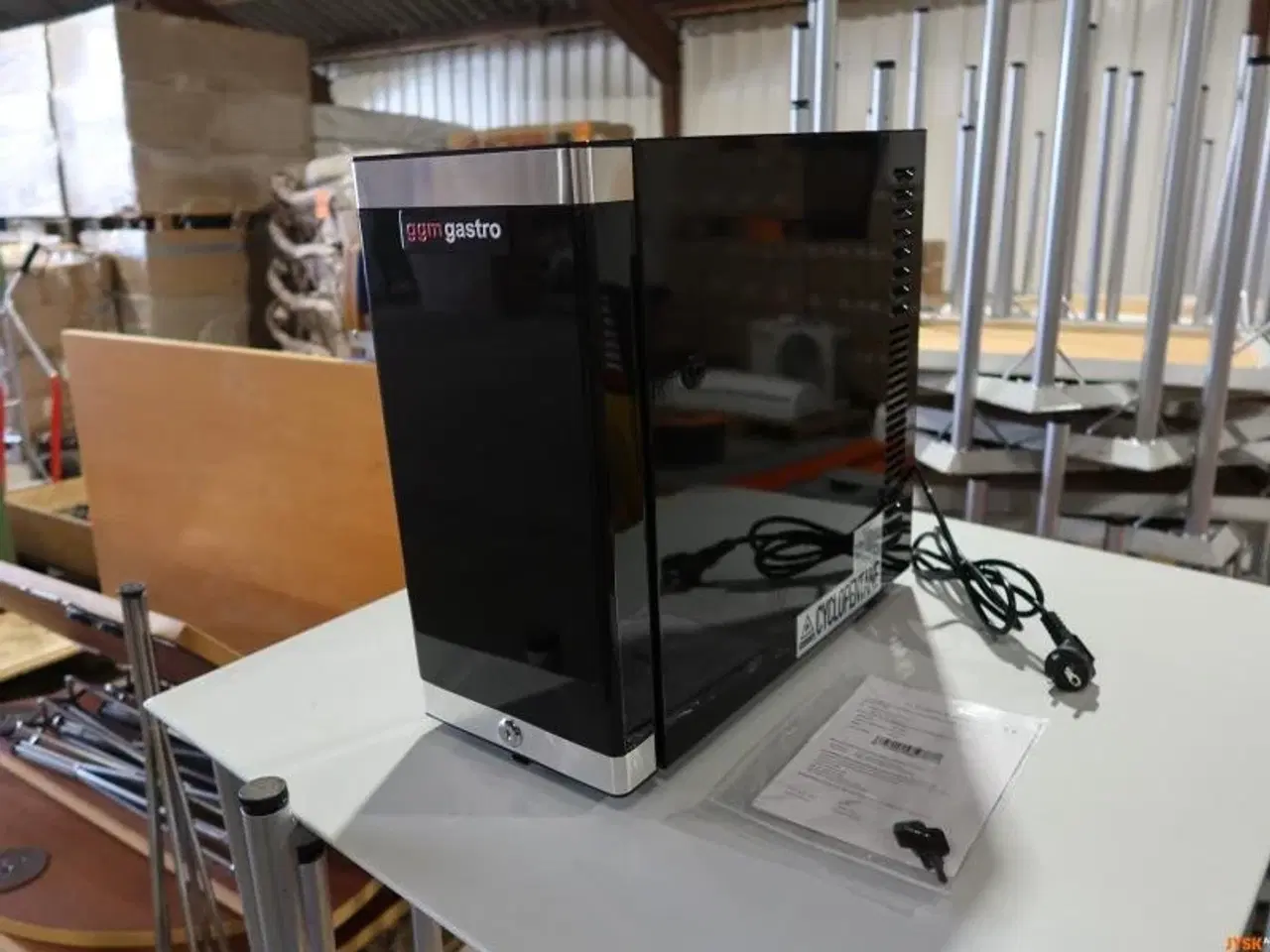 Billede 1 - MÆLK KØLESKAB,