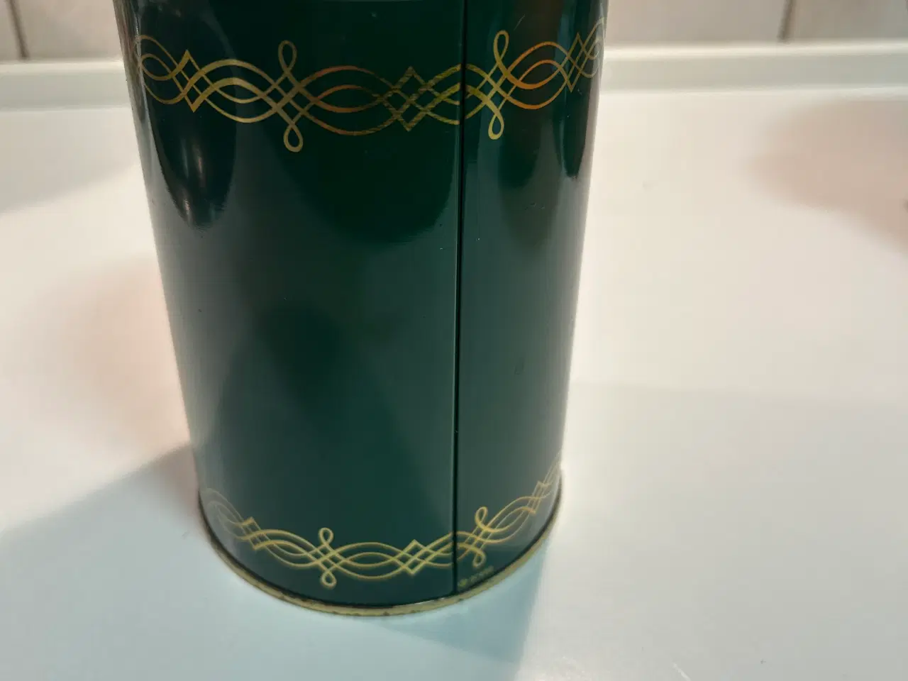 Billede 2 - Retro grøn kaffedåse med guld deco.