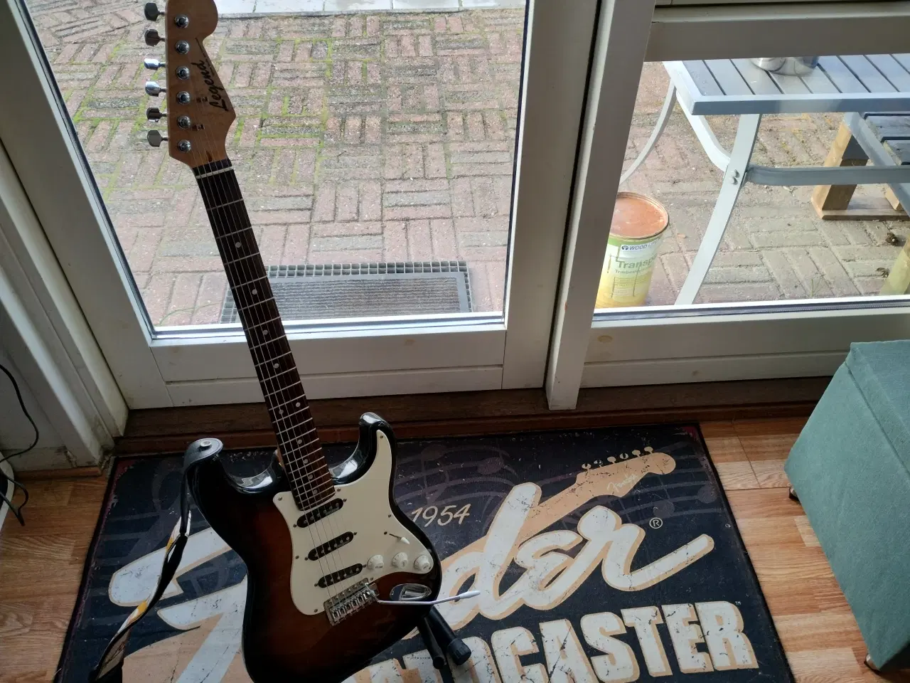 Billede 1 - Legend Stratocaster Farve Sunburst
