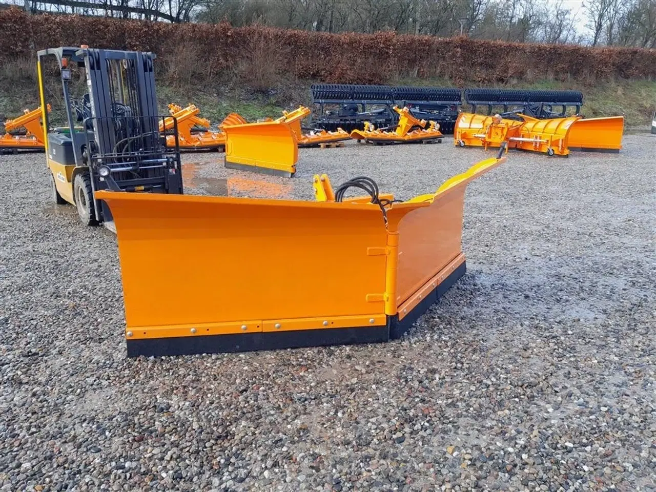 Billede 2 - - - - fk machinery 330