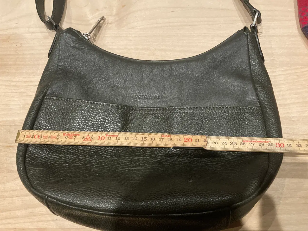 Billede 7 - Olivengrøn skindtaske fra Fratelli