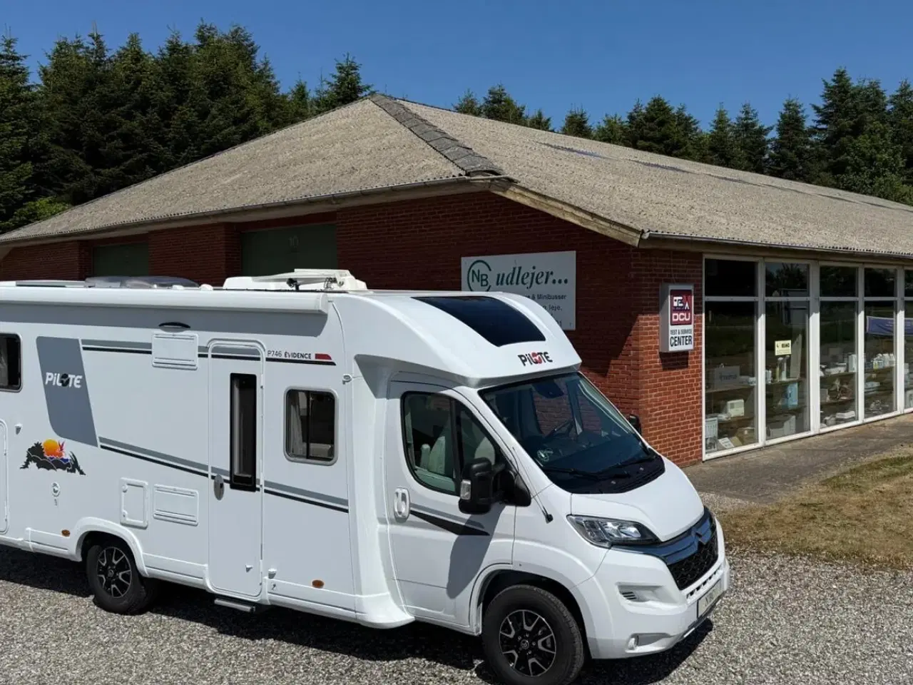 Billede 1 - Pilote P 746 FGJ Évidence