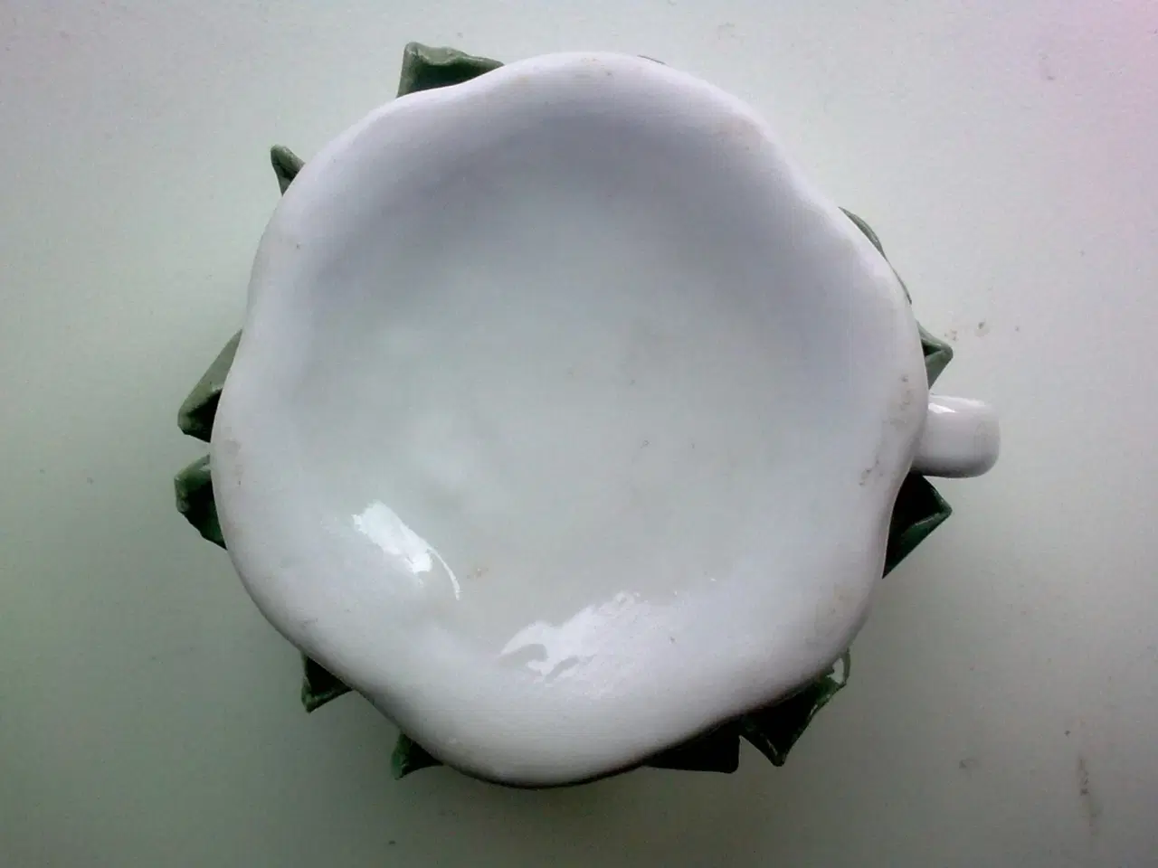 Billede 7 - Håndlavet porcelæn rose lysholder + 6 hvide roser