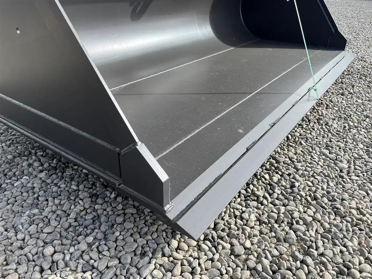 Billede 5 - JST Skovl 3.4m3 med volvoskifte og 3m bred. NY SKOVL. Den er opbygget efter alle kunstens regler