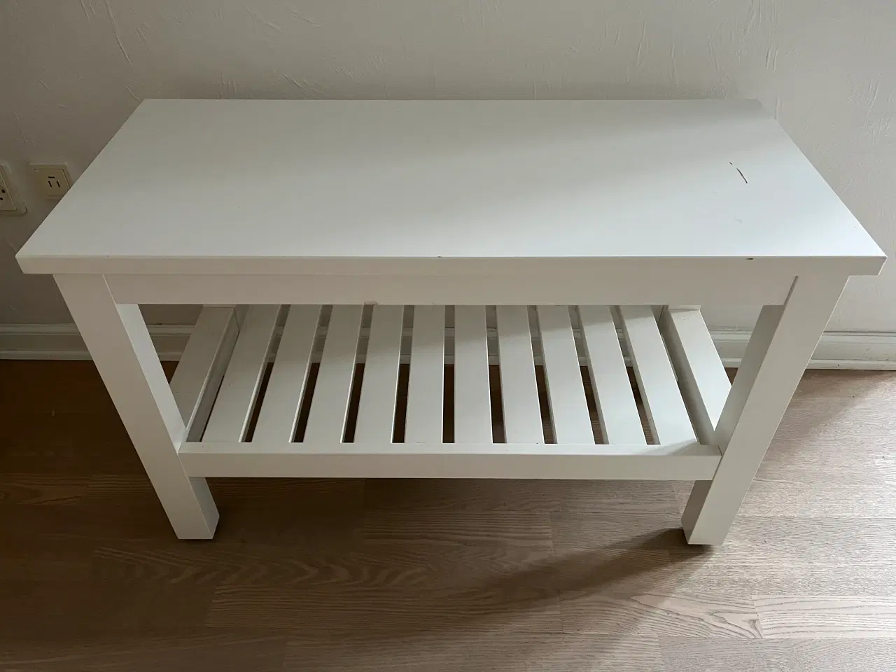 Billede 3 - Bænk med justerbare fødder under alle ben