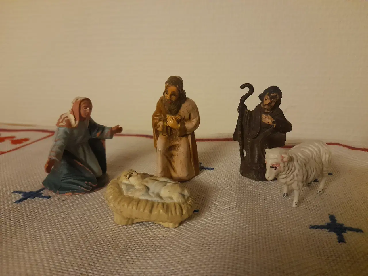 Billede 1 - Krybbespilsfigurer ( 5 dele).