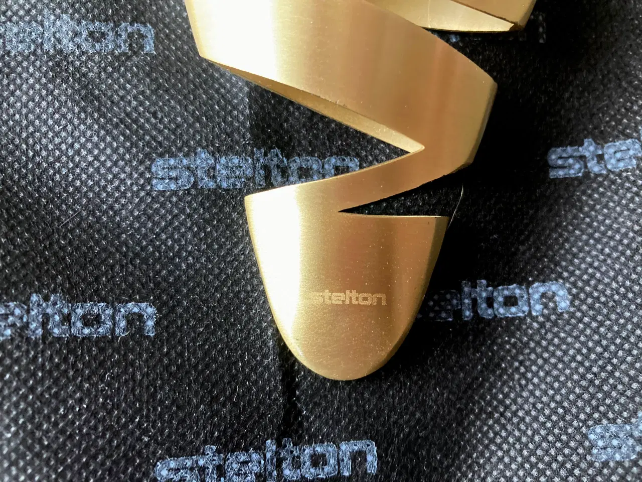 Billede 4 - Stelton Tangle ornament  - guld