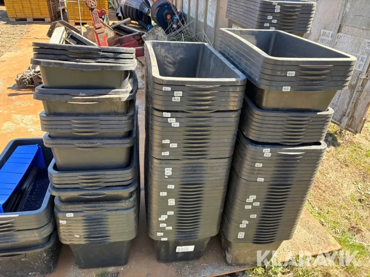 Billede 7 - Parti mørtelbaljer 65 liter182 styk