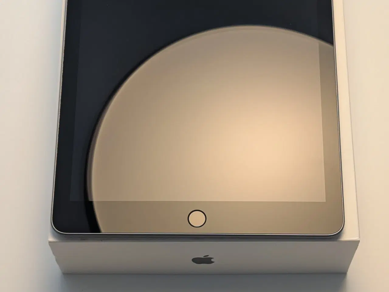 Billede 1 - Ipad 6, meget velholdt. 