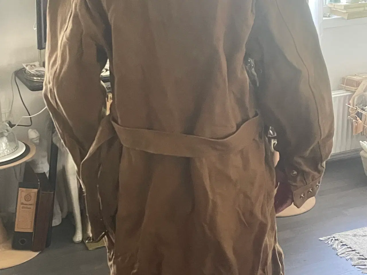 Billede 2 - Uniforms frakke militær gammel 