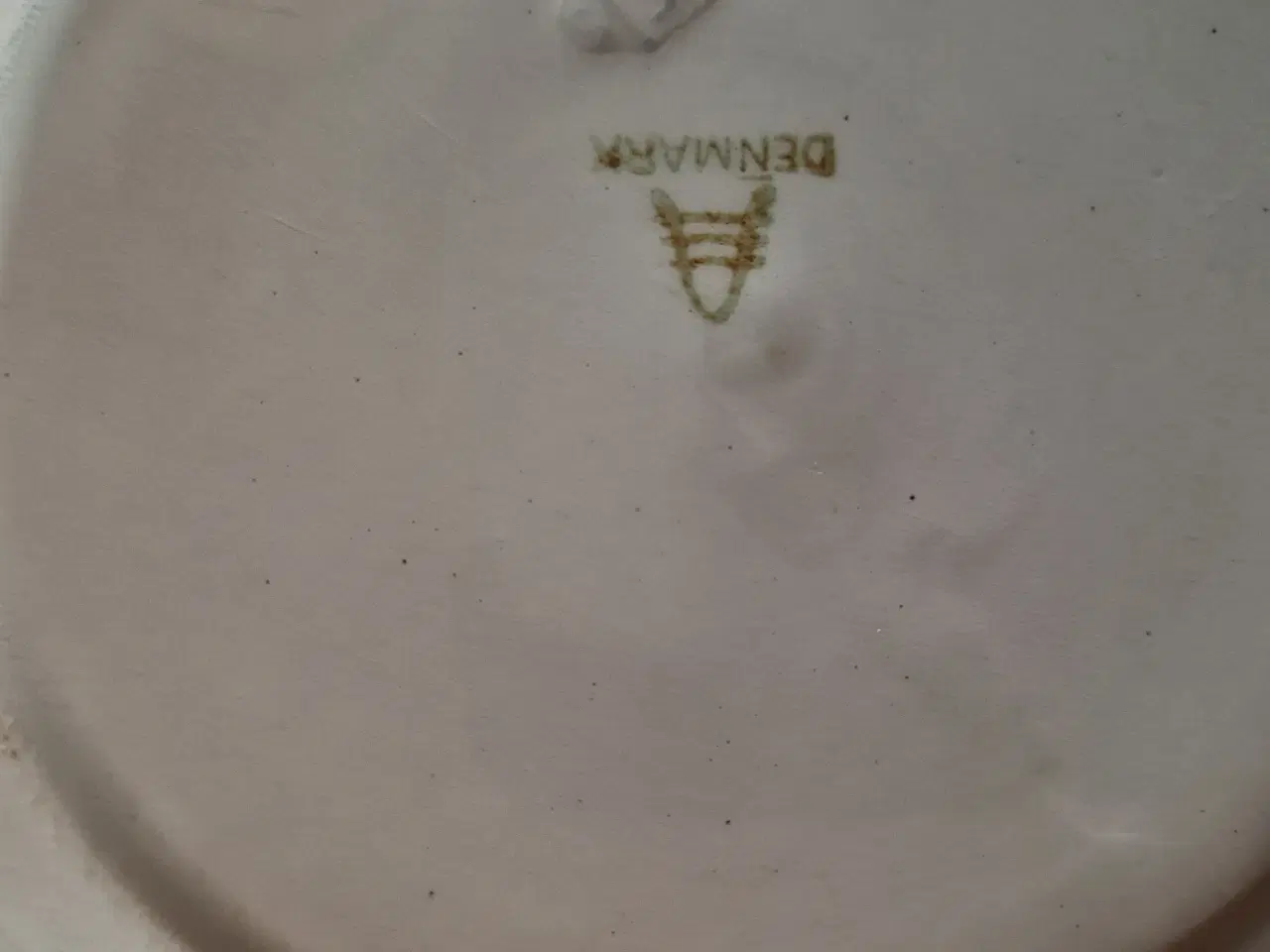 Billede 4 - Aluminia Fad og 8 tallerkner.