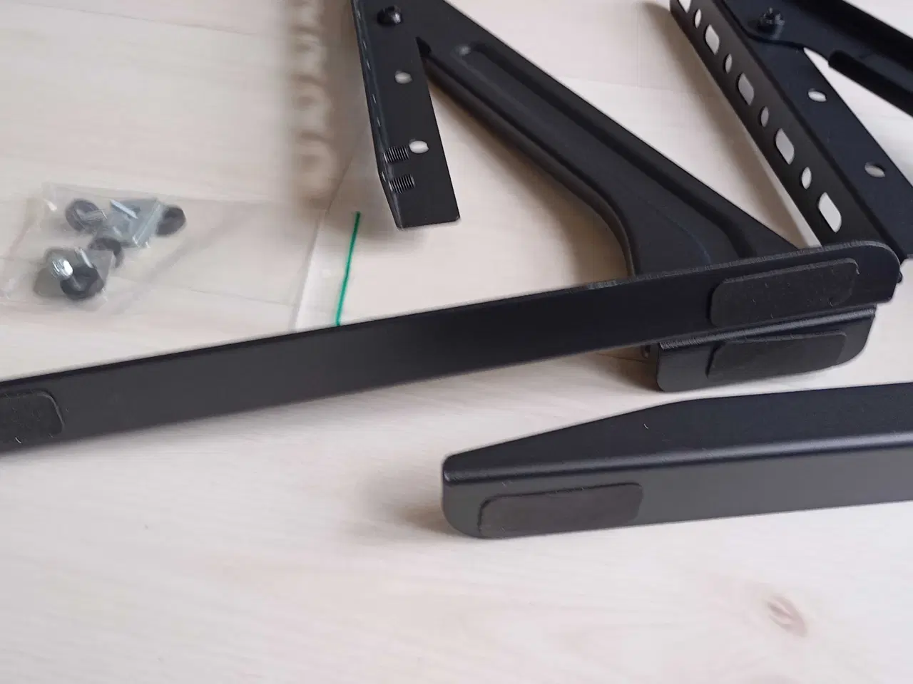 Billede 10 - Tv fødder. Tv-stander.