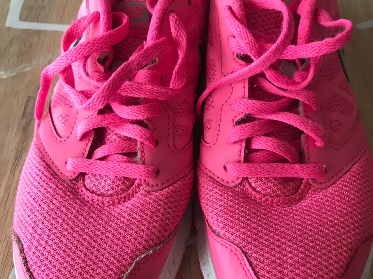 Billede 4 - Pink sko 40