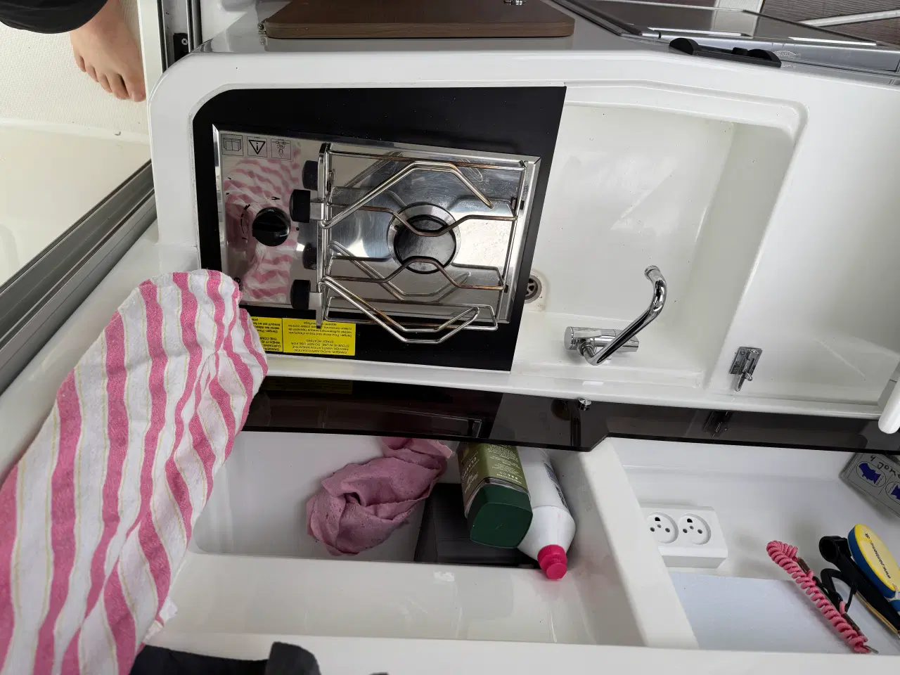 Billede 12 - Beneteau Antares 7 med 150 hk og Bådtrailerer