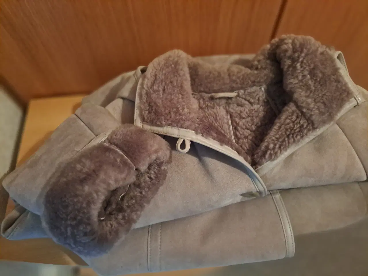 Billede 4 - Rulamsfrakke ... Pæn, velholdt og 100% ægte rulam