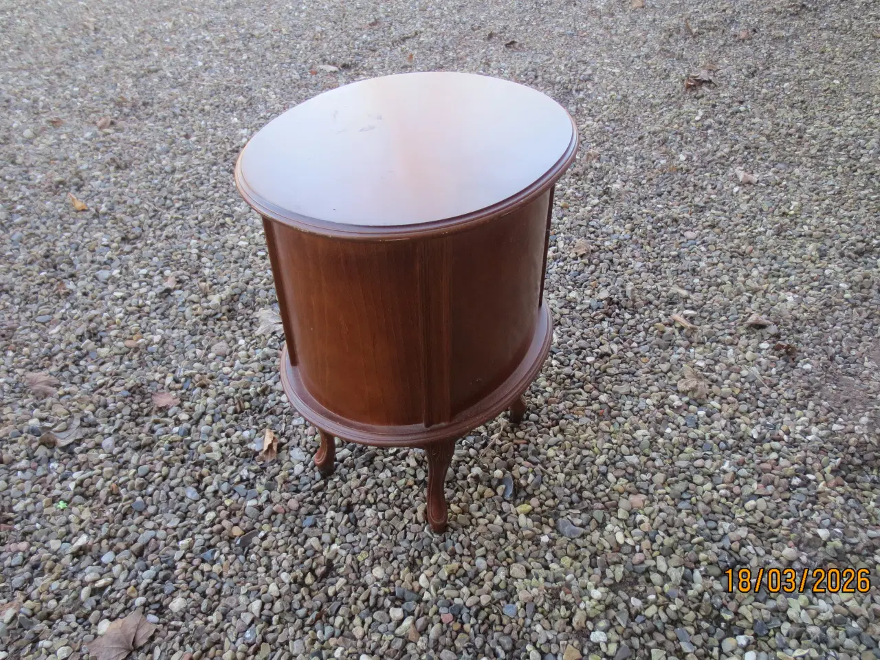 Billede 3 - 1 stk Retro Ovalt Sidebord