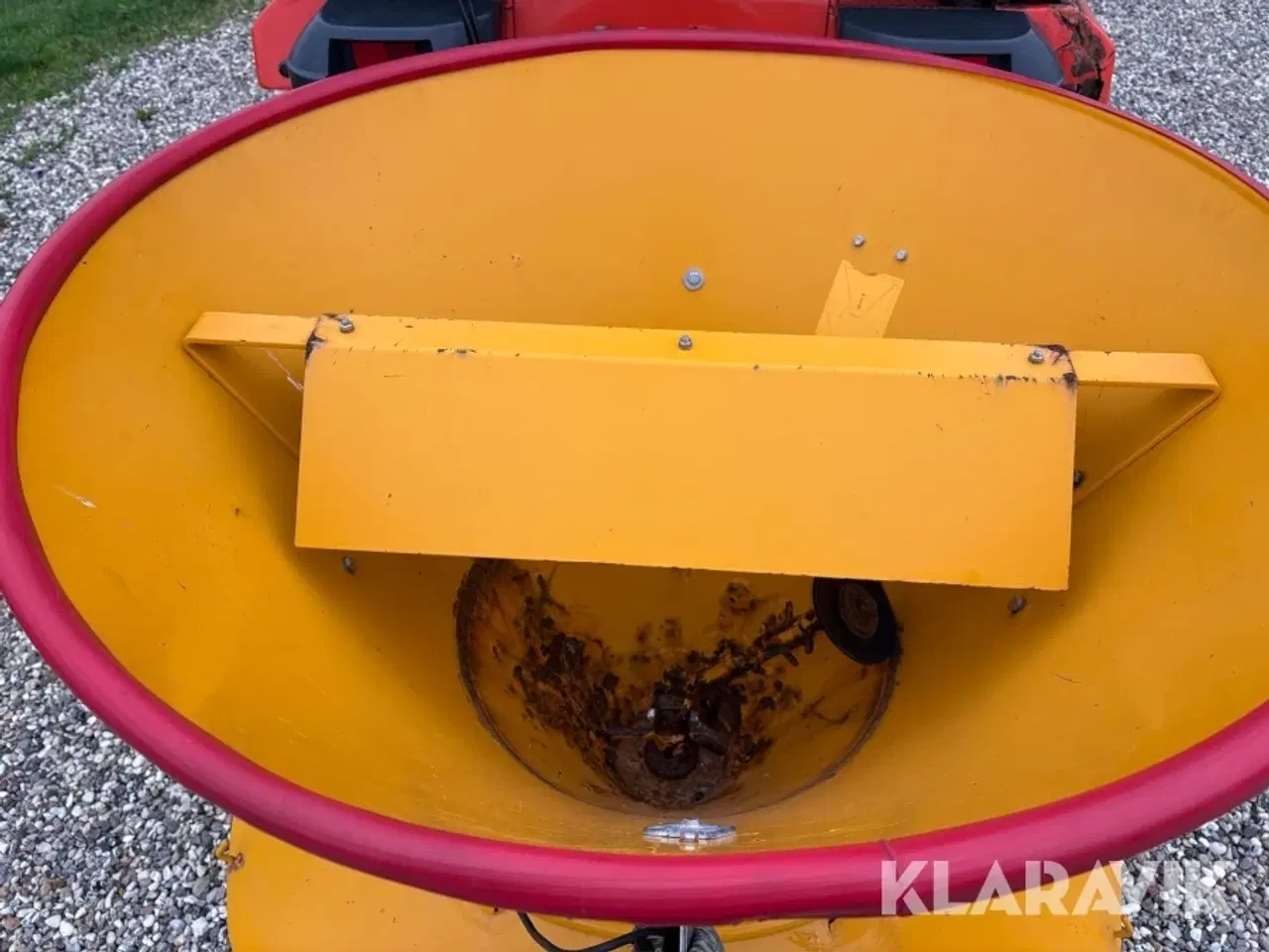 Billede 5 - Traktor Kubota STV36 med kost, saltspreder og sneplov