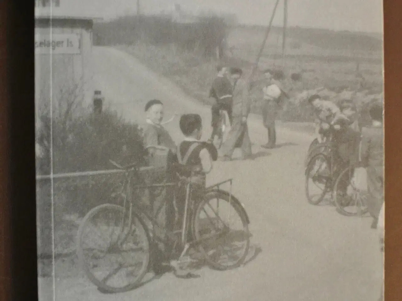 Billede 1 - egense - en historie om den store vide verden, af 