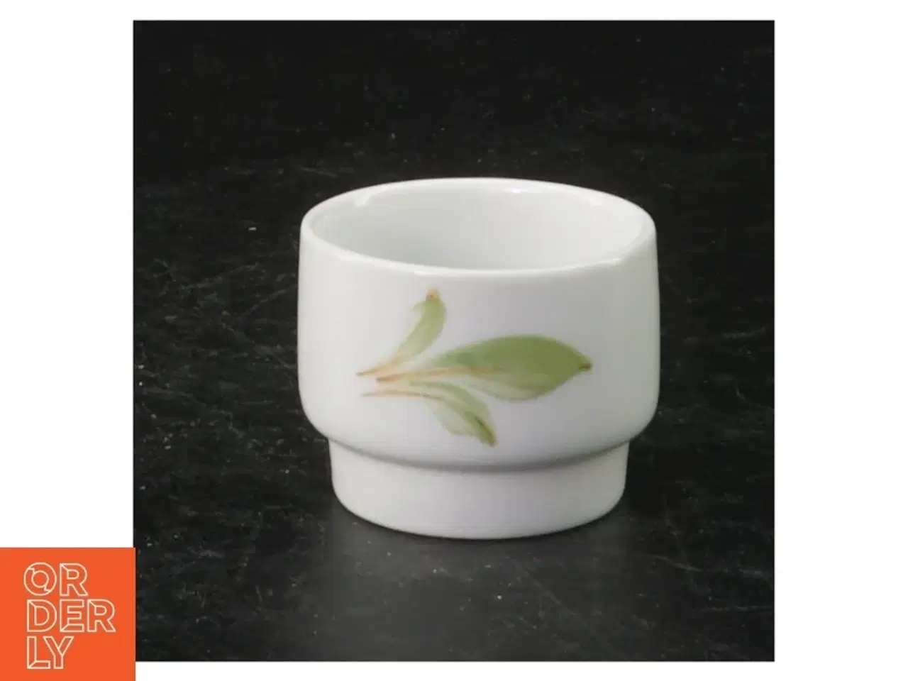 Billede 3 - 6 stk. Porcelænsæggebægre fra Lyngby (str. 4 cm)