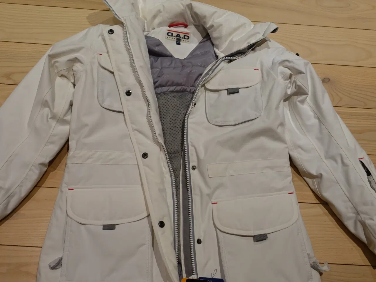 Billede 1 - Super varm og lækker ny jakke