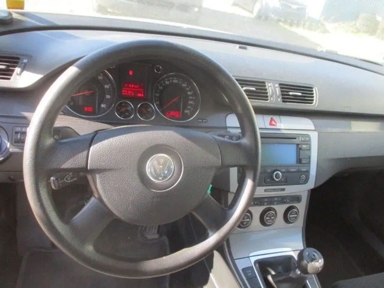 Billede 8 - VW Passat 2,0 FSi Comfortline Variant