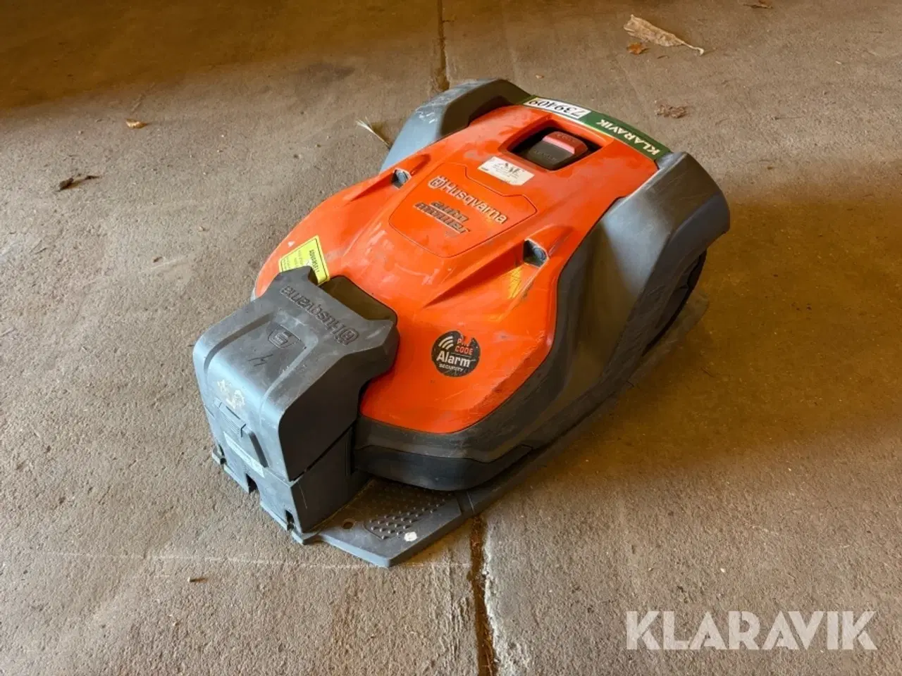 Billede 1 - Robot plæneklipper Husqvarna 550 med ladestation