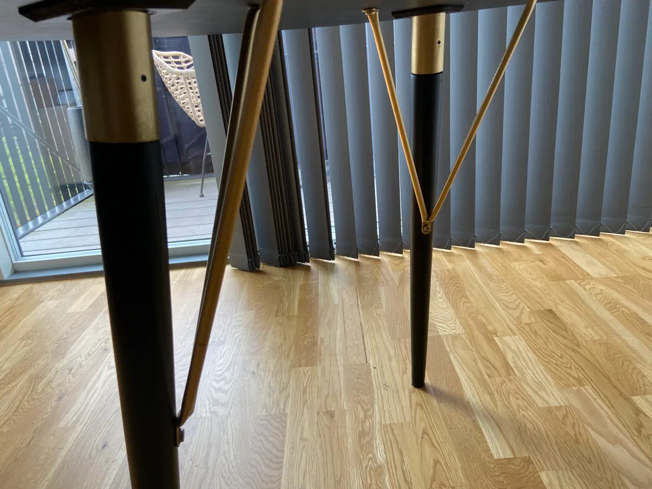 Billede 3 - Sort rundt spisebord