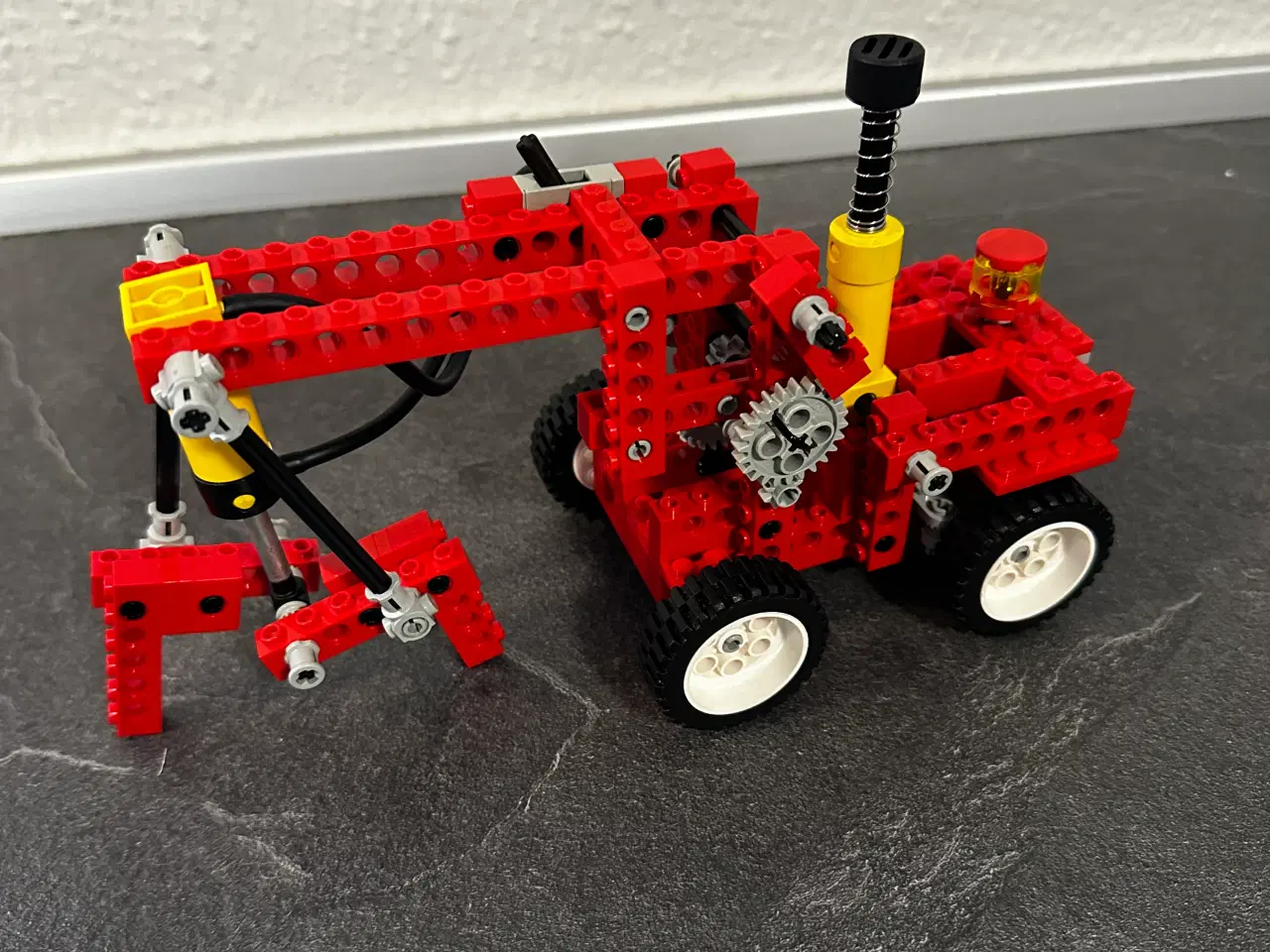 Billede 3 - LEGO 8844 Universal Pneumatic Set komplet