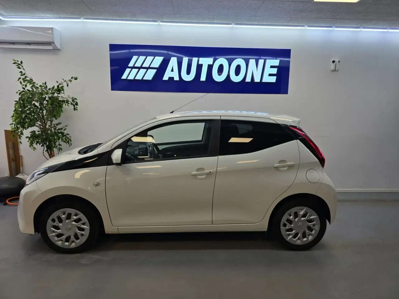 Billede 2 - Toyota Aygo 1,0 VVT-i x-cite